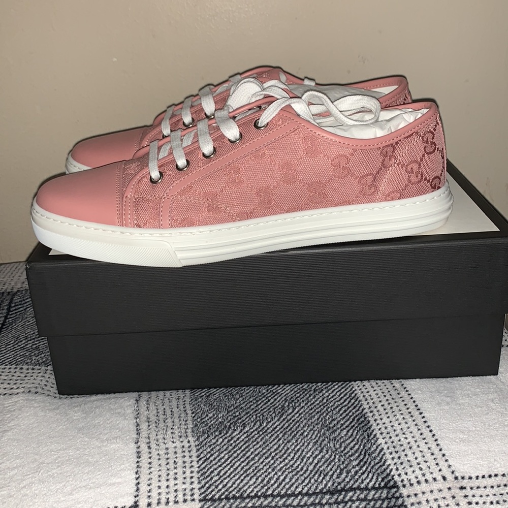 🛑SOLD🛑Gucci Women’s GG Soft Pink Leather/Canvas Sneakers, Size: 40 - Picture 2 of 9